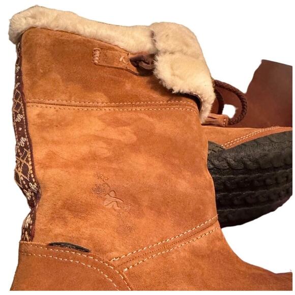 CUSHE Suede Cabin Fever Fair isle faux Fur Lined tall Brown Boots Womens 7 EUC - Picture 7 of 10